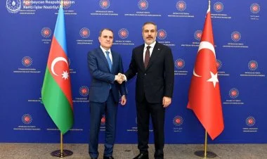 Ceyhun Bayramov Hakan Fidanla görüşüb YENİLƏNİB