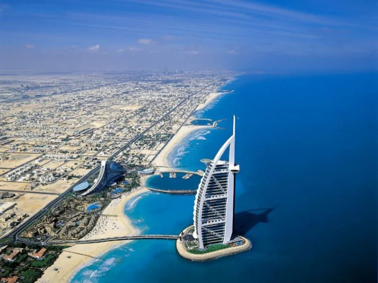 8 iyuldan Dubaya vizasız gedib üç ay qala biləcəyik
