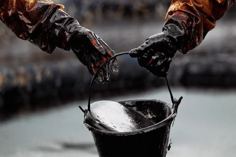Azərbaycan nefti ucuzlaşır
