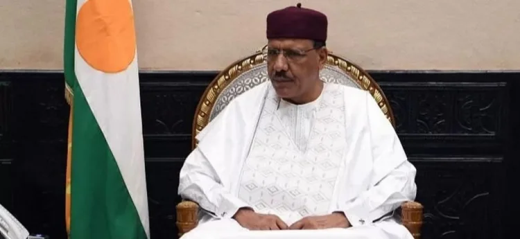 Nigerdə prezidentin devrilməsi təsdiqləndi