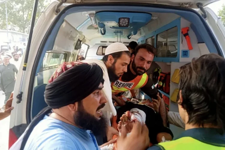 Pakistanda mitinq zaman partlayış baş verib, 40 ölü