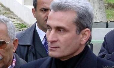 Surət Hüseynovun cənazəsi Gəncəyə gətirildi