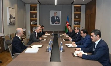 XİN rəhbəri Ceyhun Bayramov Lui Bono ilə görüşüb