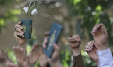 İsveçdə növbəti dəfə Quran yandırılıb