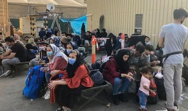 Böyük Britaniya hökuməti əfqan qaçqınları ölkədən çıxarır