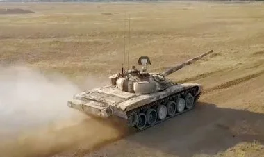 Tank bölmələrimiz döyüşə hazırlaşır VİDEO