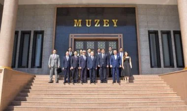 Çinin Çunçin şəhərinin rəsmi nümayəndələri Naxçıvanda