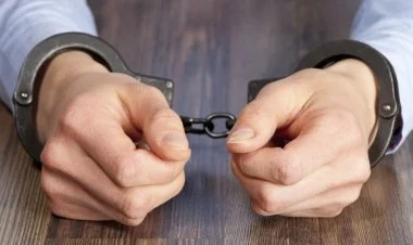 Gömrük Komitəsinin vəzifəli şəxsi həbc olundu