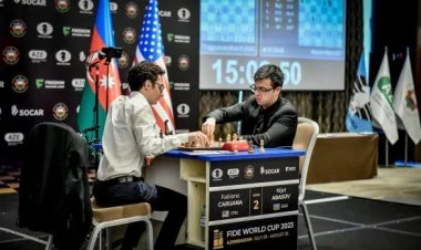 Nicat Abasov planetin ikinci şahmatçısına qalib gəldi