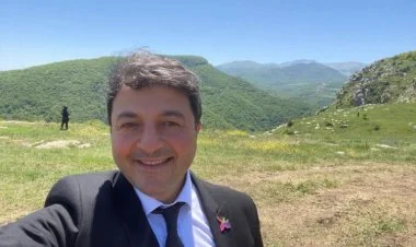 Xankəndidən olan deputat fransızlara cavab verdi