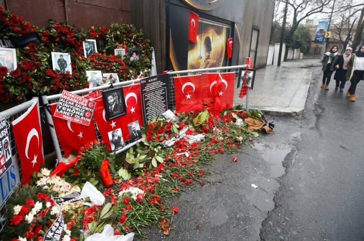 İstanbul polisi İŞİD-in məlumat bazasını ələ keçirib