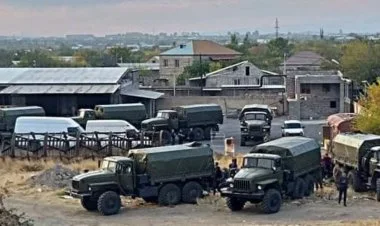 Ermənilər Azərbaycanla sərhədə hərbi texnika toplayır