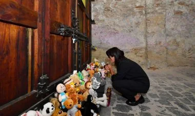 Anna Hakopyan rusların öldürdükləri uşaqları andı