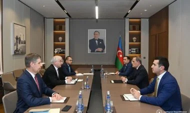 Ceyhun Bayramov İqor Xovayevi qəbul edib