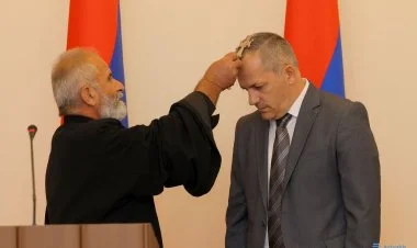 Separatçı quldurbaşının "tacqoyma" mərasimi keçirilib