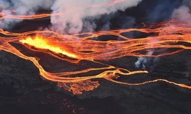 Havay adalarında Kilauea vulkanı püskürüb VİDEO