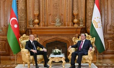 Düşənbədə prezidentlərin təkbətək görüşü başlayıb
