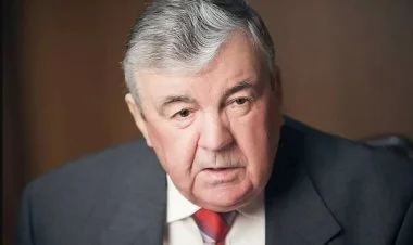 Moldovanın ilk prezidenti Mirça Snequr vəfat edib