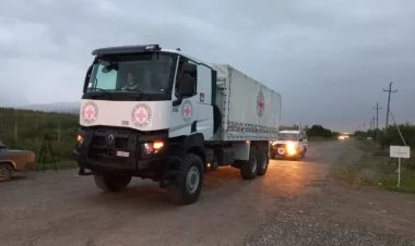 "Qırmızı Xaç"ın maşınları Ağdamdan Xankəndiyə yola düşdü