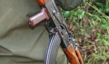 Xankəndi küçələrində başıpozuq silahlılar gəzir