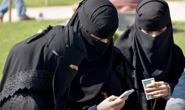 İranda hicabsız qadınlara 10 il həbs cəzası nəzərdə tutuldu