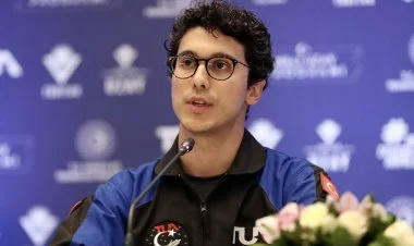 “Biz Azərbaycan bayrağının kosmosa çıxmasını istəyirik”