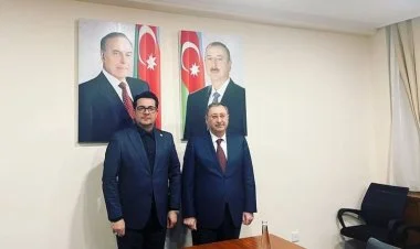 Xələf Xələfov İran səfiri ilə Qarabağı müzakirə edib