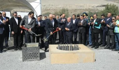 Azərbaycanla İran arasında körpünün təməli qoyuldu