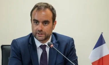 Fransa Ermənistanı silahlandırmaqda israrlıdır