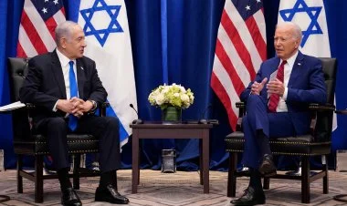 ABŞ Prezidenti Co Baydenin təyyarəsi İsrailə enib VİDEO