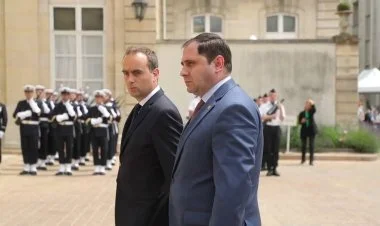 Ermənistan müdafiə naziri Fransaya silah almağa gedib