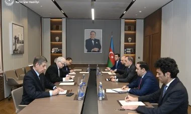 Ceyhun Bayramov Rusiya XİN-in nümayəndəsini qəbul edib