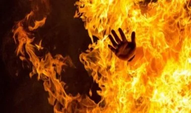 Qazi İcra Hakimiyyətinin qarşısında özünü yandırdı