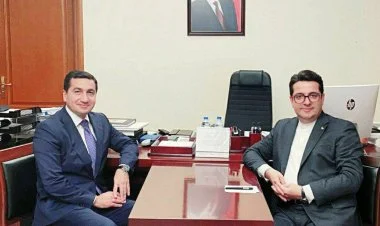 Hikmət Hacıyev İran səfiri ilə görüşüb