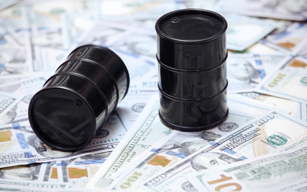 Azərbaycan neftinin ucuzlaşması davam edir