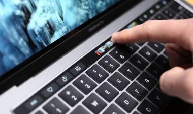 “Apple” sensor panelli “MacBook” satışını dayandırıb