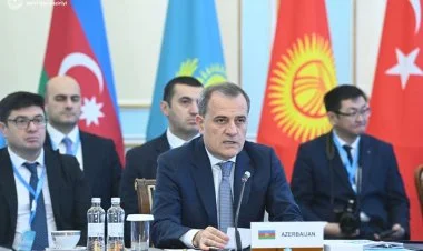 Ceyhun Bayramov TDT-nin iclasında çıxış edib