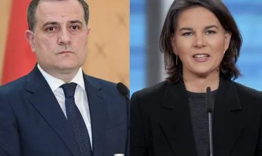 Almaniya və Azərbaycan XİN nazirlərinin brifinqi