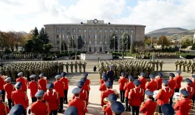 Xankəndi şəhərində hərbi parad keçirilib FOTO/VİDEO