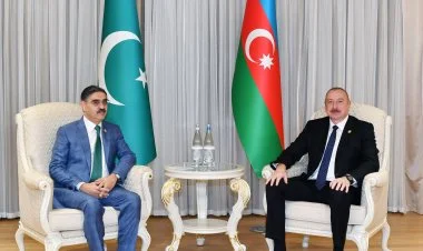 İham Əliyev Daşkənddə Pakistanın Baş naziri ilə görüşüb
