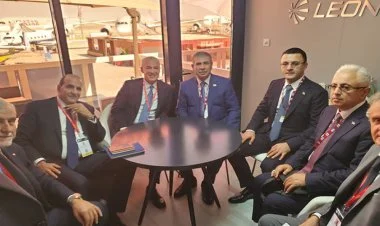 Zakir Həsənov "Leonardo"nun məhsulları ilə tanış olub