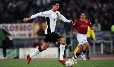 2000-ci illərin ən yaxşı yarımmüdafiəçisi