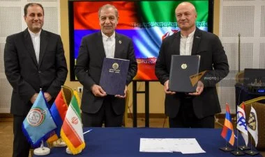 Tehran və İrəvan arasında memorandum imzalandı