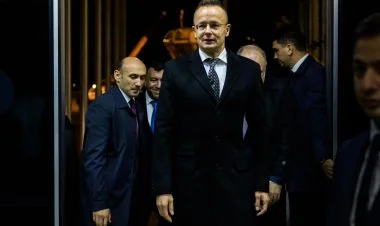 Macarıstan xarici işlər naziri Azərbaycana gəlib