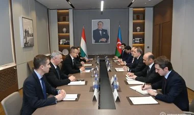 Azərbaycan və Macarıstan XİN rəhbərləri görüşdü