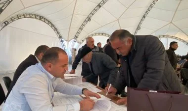 Bu gün Laçına qayıdan ailələrə evlərinin açarları verilib