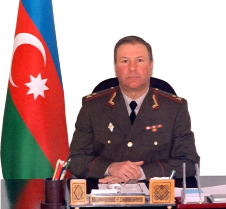 General Həmzəyev vəfat etdi