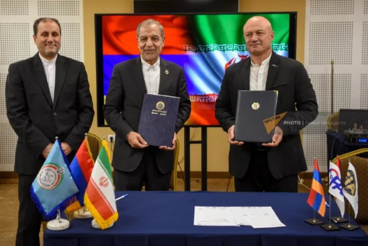 Tehran və İrəvan arasında memorandum imzalandı