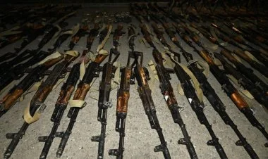 Vətəndaşlardan 52 silah, 3 qumbara götürüldü