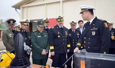 İranın kontr-admiralı hərbi hissədə FOTO